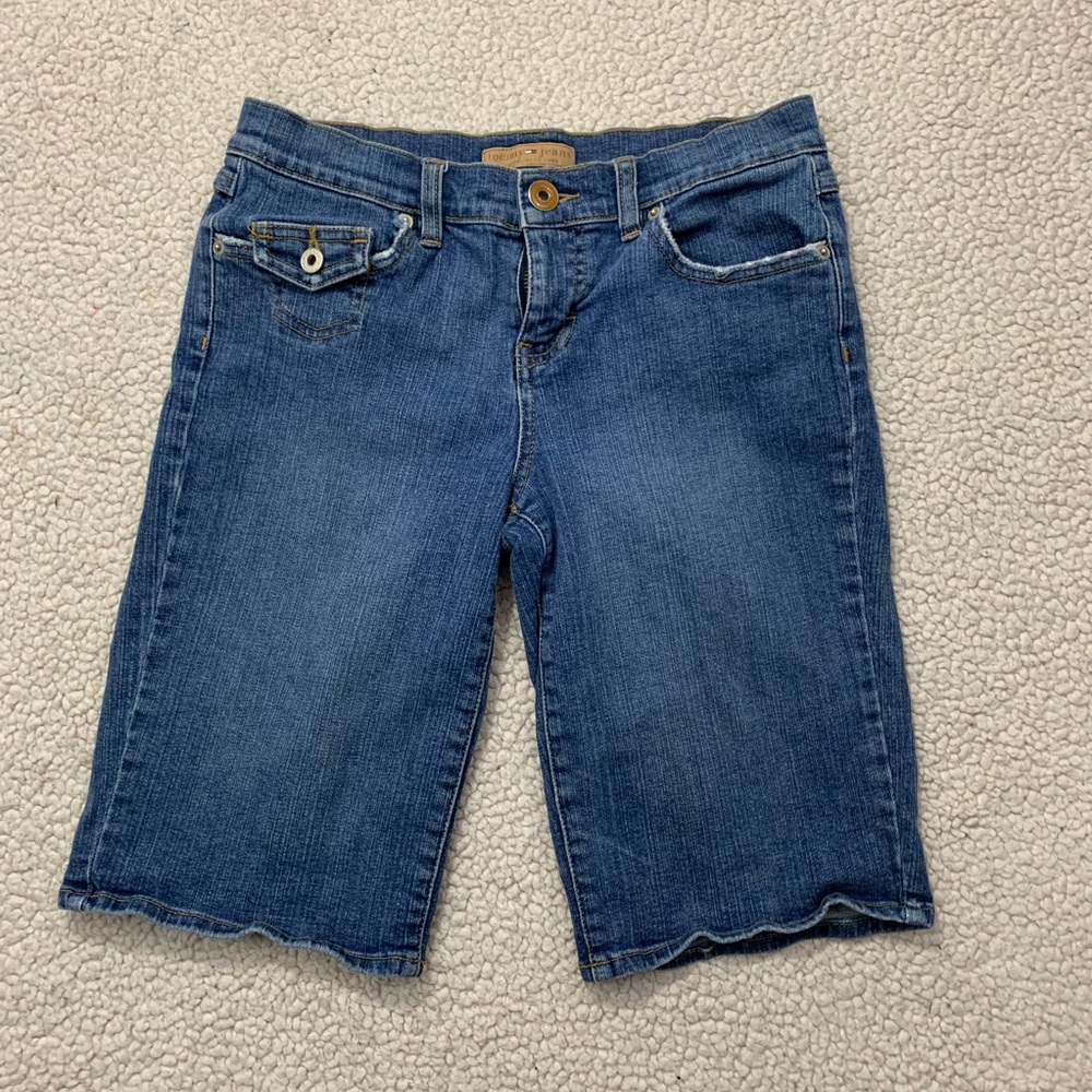 Tommy Hilfiger Bermuda shorts size 7